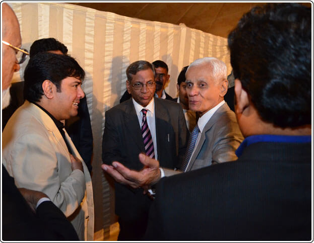 Mr. Shoaib Ahmed Shaikh, Chairman BSMT, sharing a light moment with 
President of the Sindh High Court Bar Association